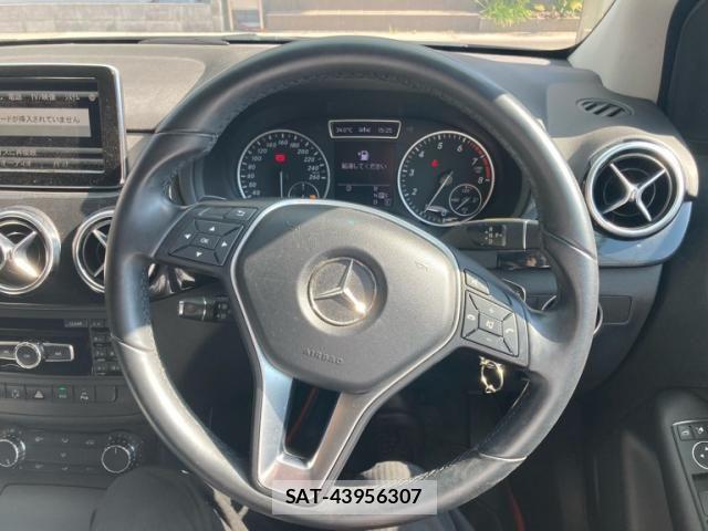 Mercedes Benz B-CLASS 2012-10 8366909-18
