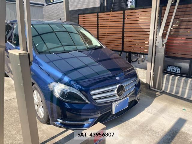 Mercedes Benz B-CLASS 2012-10 8366909-2