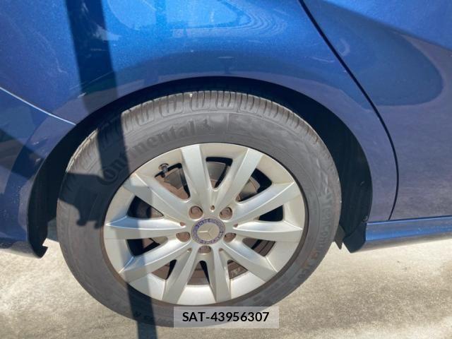 Mercedes Benz B-CLASS 2012-10 8366909-7
