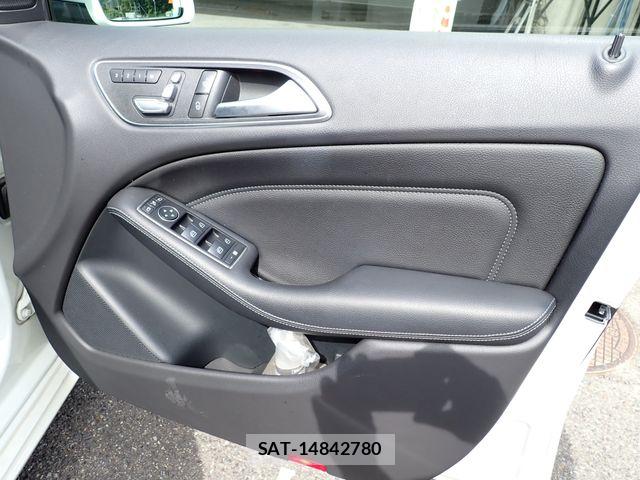Mercedes Benz B-CLASS 2016-04 8413484-17