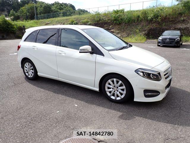 Mercedes Benz B-CLASS 2016-04 8413484-3