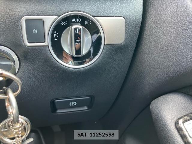 Mercedes Benz B-CLASS 2013-10 8413490-15