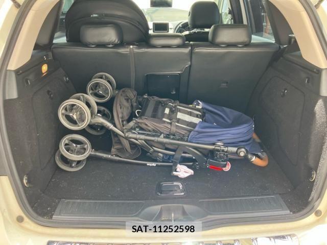 Mercedes Benz B-CLASS 2013-10 8413490-22