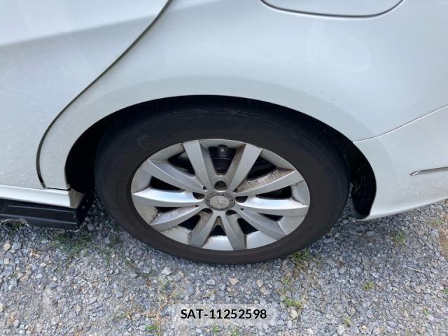 Mercedes Benz B-CLASS 2013-10 8413490-6