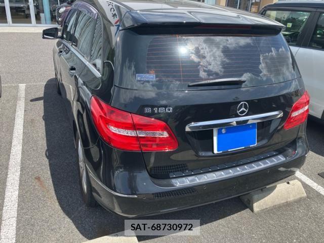 Mercedes Benz B-CLASS 2013-10 8413494-3
