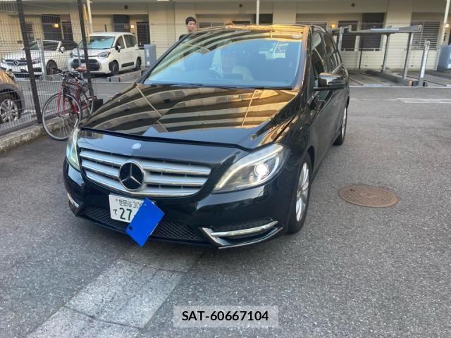 Mercedes Benz B-CLASS 2014-05 8413489-1