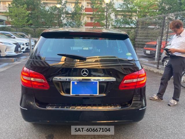 Mercedes Benz B-CLASS 2014-05 8413489-5