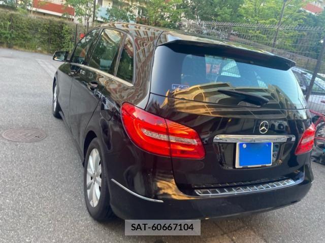 Mercedes Benz B-CLASS 2014-05 8413489-7