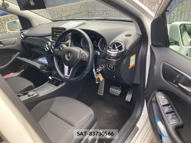 Mercedes Benz B-CLASS 2014-02 8485713-12
