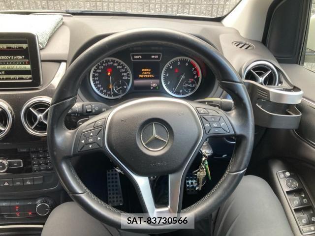 Mercedes Benz B-CLASS 2014-02 8485713-6