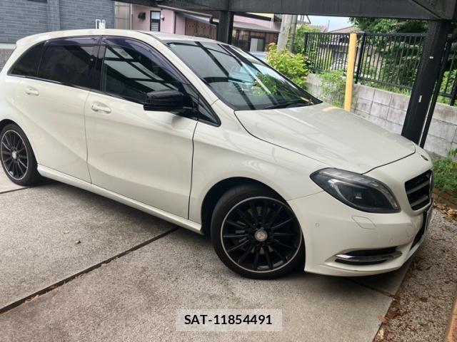 Mercedes Benz B-CLASS 2013-09 8562602-0