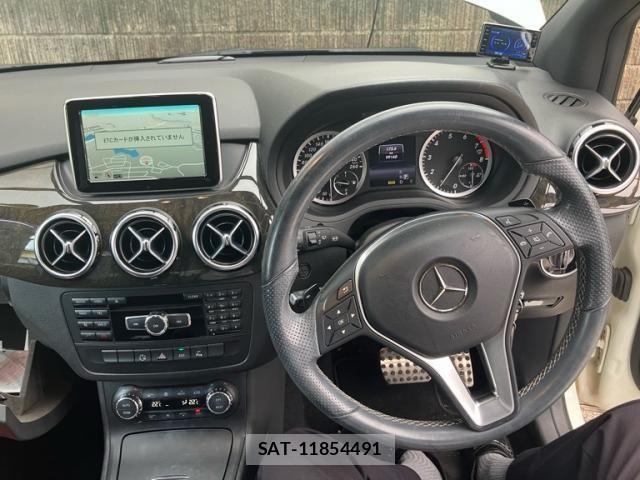 Mercedes Benz B-CLASS 2013-09 8562602-20