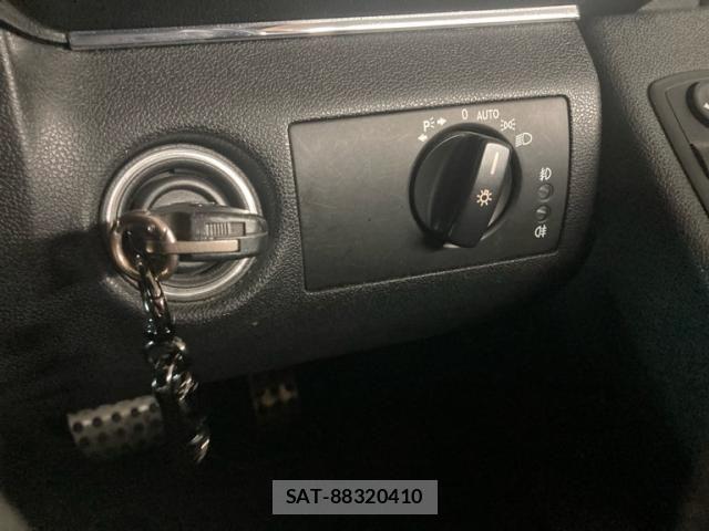 Mercedes Benz B-CLASS 2010-06 8562603-16
