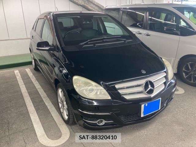 Mercedes Benz B-CLASS 2010-06 8562603-1