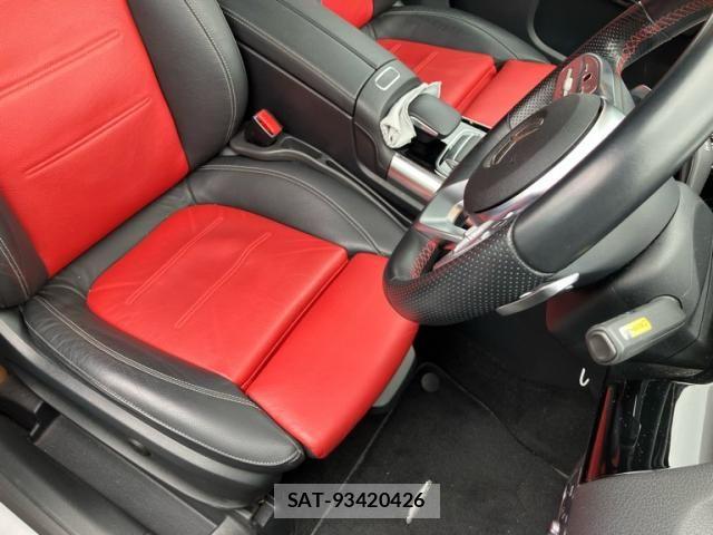 Mercedes Benz B-CLASS 2019-09 8660136-9