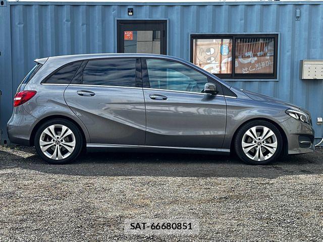 Mercedes Benz B-CLASS 2018-08 8660140-12