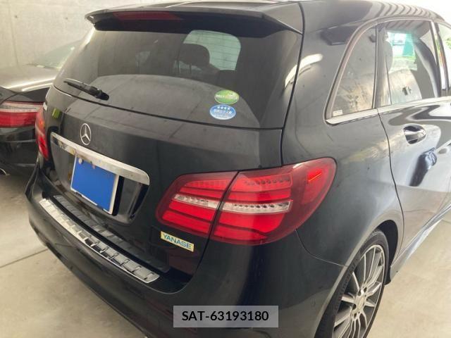 Mercedes Benz B-CLASS 2015-03 8660138-4