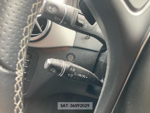 Mercedes Benz B-CLASS 2018-07 8660154-16