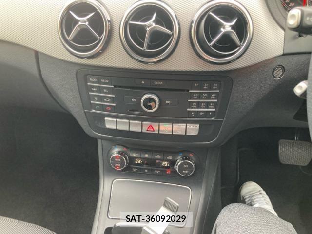 Mercedes Benz B-CLASS 2018-07 8660154-19