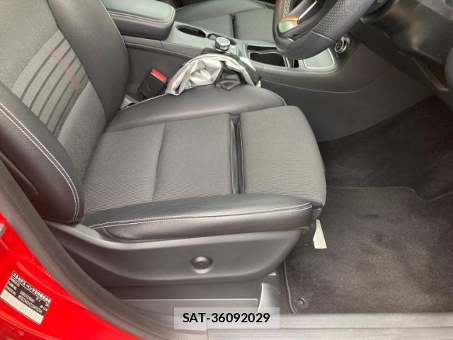 Mercedes Benz B-CLASS 2018-07 8660154-6