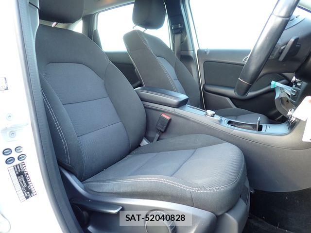 Mercedes Benz B-CLASS 2013-09 8685920-16