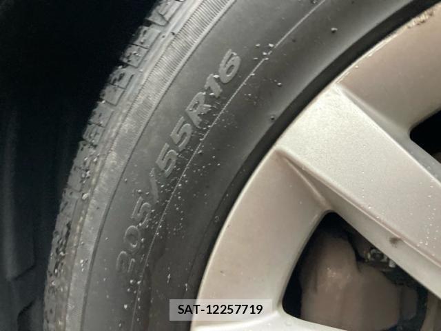 Mercedes Benz B-CLASS 2013-07 8743770-9