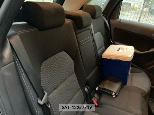 Mercedes Benz B-CLASS 2013-07 8743770-10