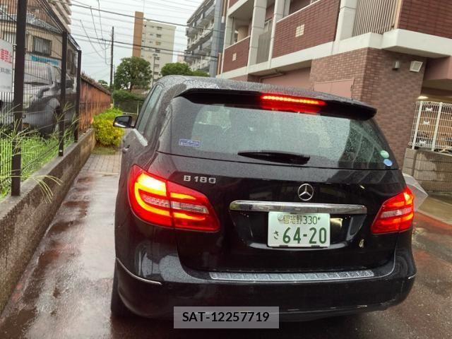 Mercedes Benz B-CLASS 2013-07 8743770-4