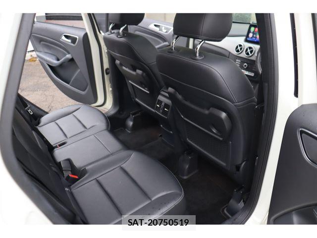 Mercedes Benz B-CLASS 2018-01 8743762-3