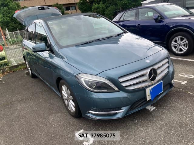 Mercedes Benz B-CLASS 2013-03 8796599-1