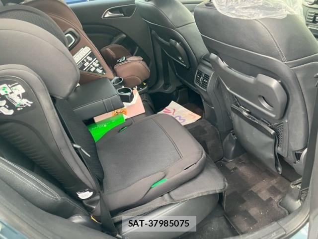 Mercedes Benz B-CLASS 2013-03 8796599-24