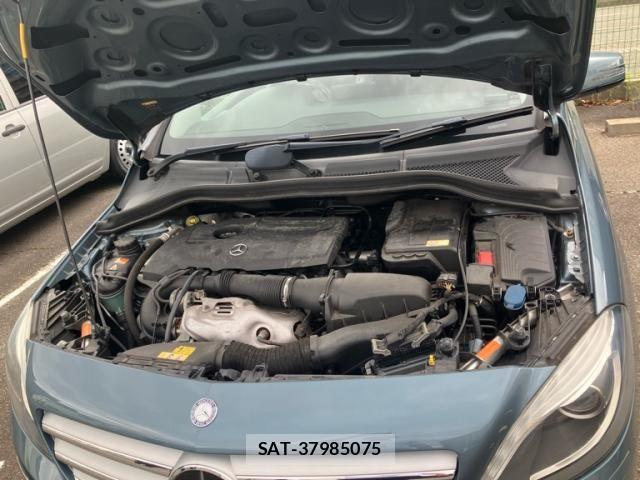 Mercedes Benz B-CLASS 2013-03 8796599-26