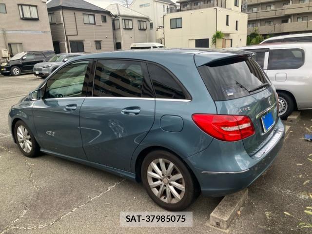 Mercedes Benz B-CLASS 2013-03 8796599-2