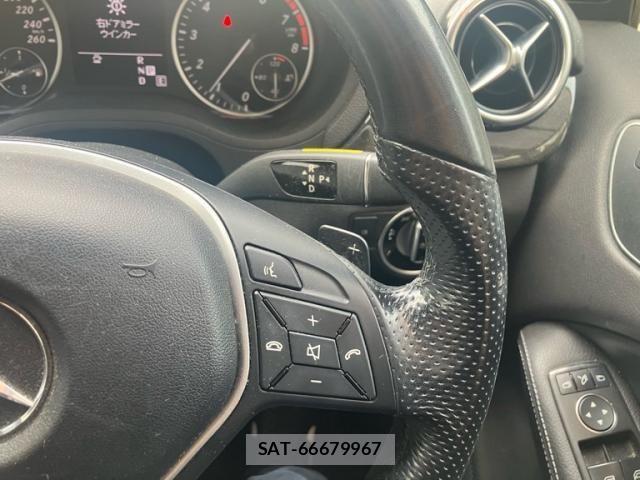 Mercedes Benz B-CLASS 2012-09 8830209-19