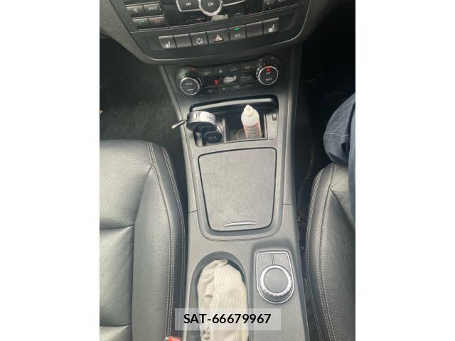 Mercedes Benz B-CLASS 2012-09 8830209-22