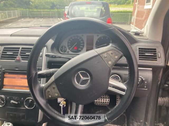 Mercedes Benz B-CLASS 2009-09 8830211-18