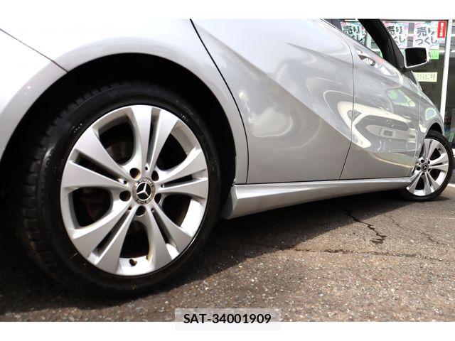 Mercedes Benz B-CLASS 2018-01 8871413-25