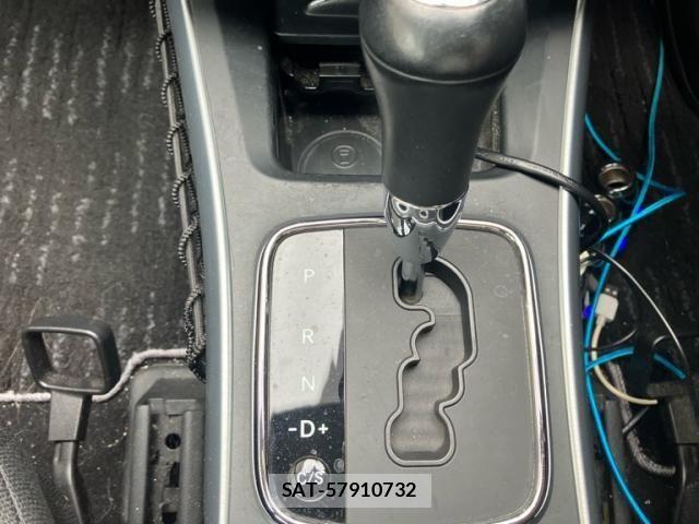 Mercedes Benz B-CLASS 2010-06 8880693-21