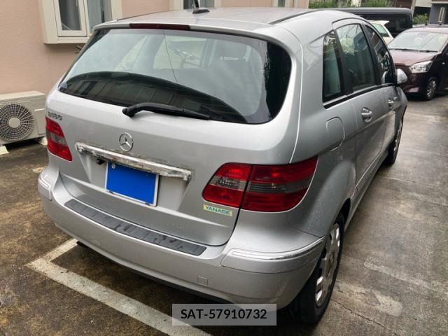 Mercedes Benz B-CLASS 2010-06 8880693-3