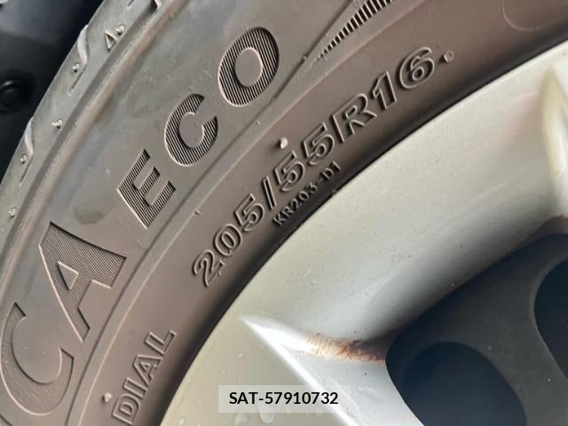 Mercedes Benz B-CLASS 2010-06 8880693-5