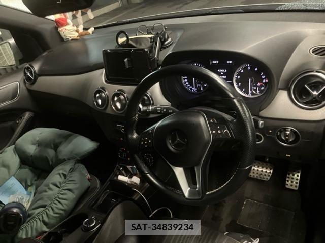 Mercedes Benz B-CLASS 2012-12 8880692-10