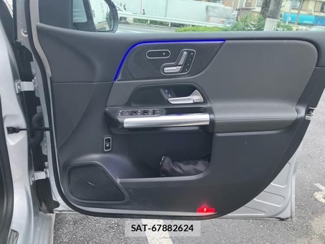 Mercedes Benz B-CLASS 2019-08 8880691-12