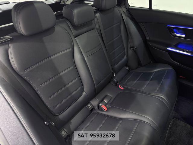 Mercedes Benz C-CLASS 2023-03 4045106-14