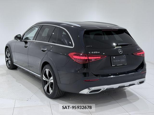 Mercedes Benz C-CLASS 2023-03 4045106-2
