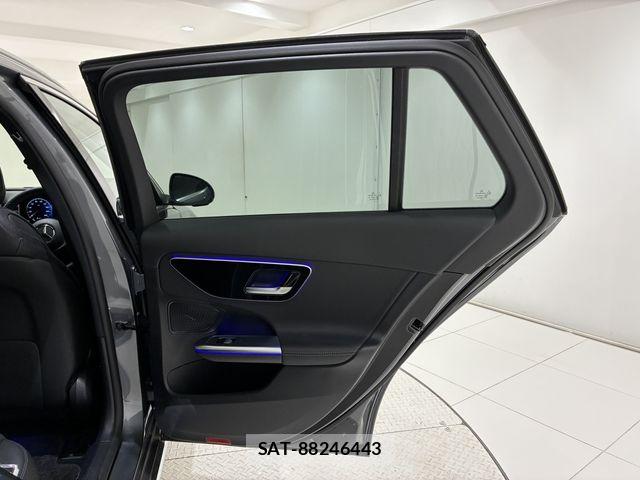 Mercedes Benz C-CLASS 2023-08 7617950-13
