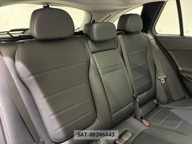 Mercedes Benz C-CLASS 2023-08 7617950-15