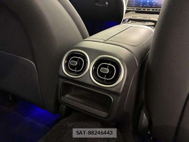 Mercedes Benz C-CLASS 2023-08 7617950-16