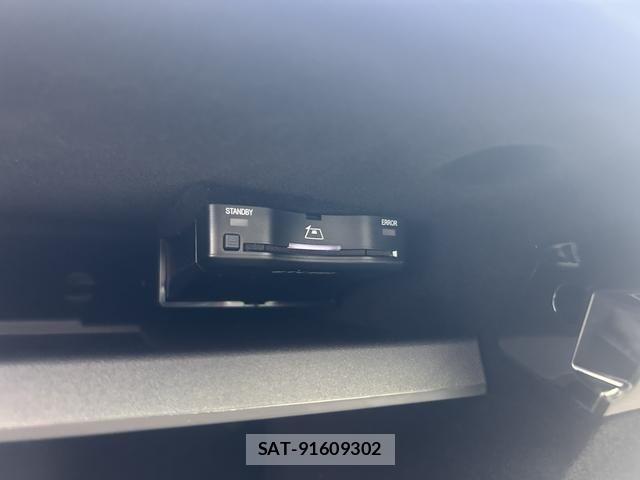 Mercedes Benz C-CLASS 2025-12 7877647-12