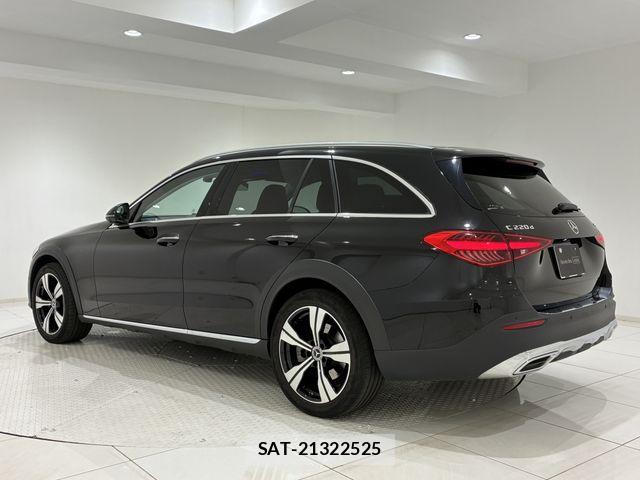 Mercedes Benz C-CLASS 2022-01 8208616-2