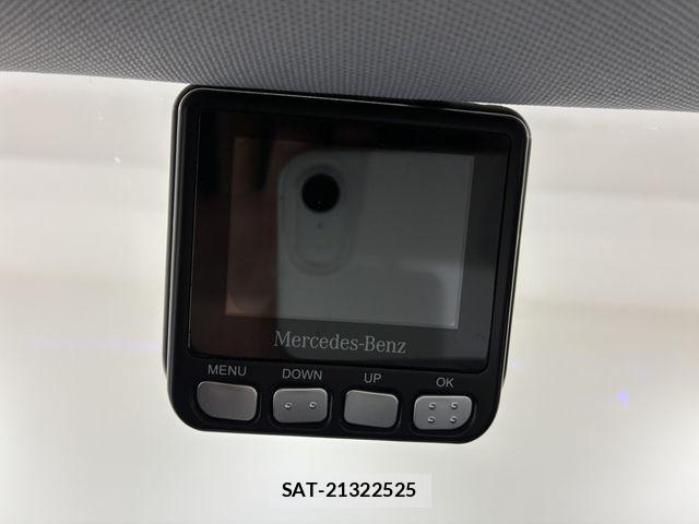 Mercedes Benz C-CLASS 2022-01 8208616-7